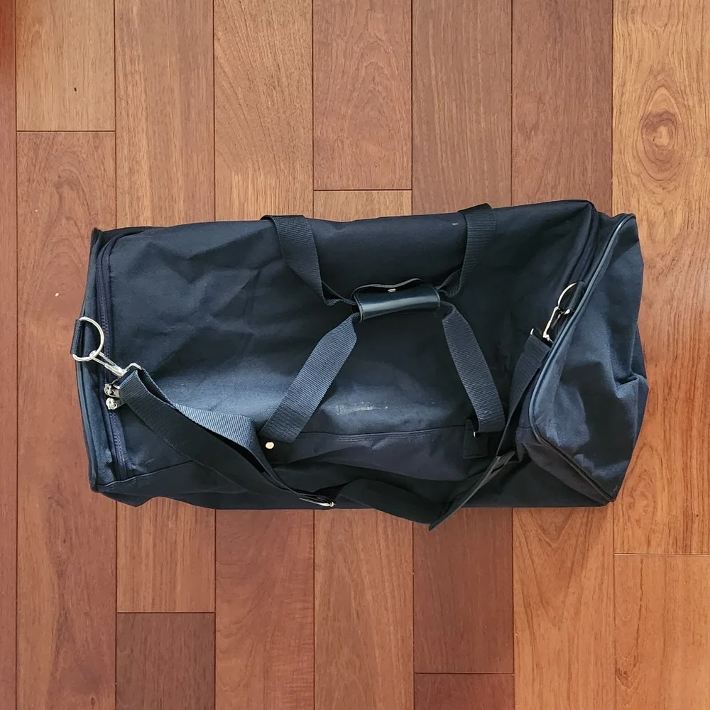 Vintage Atlantic Navy blue large luggage duffel bag. One size - 12
